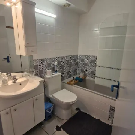 Clos St Cyprien Superbe T2 Proche Et Port - Terrasse - Piscine - Parking Daire