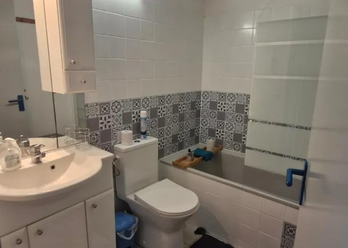 Clos St Cyprien Superbe T2 Proche Et Port - Terrasse - Piscine - Parking Apartament