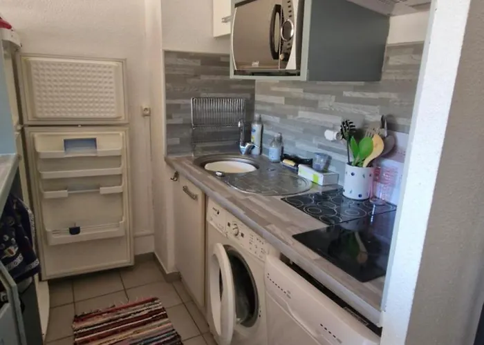 Clos St Cyprien Superbe T2 Proche Et Port - Terrasse - Piscine - Parking